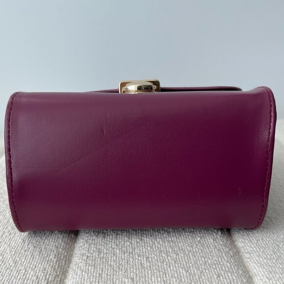 Magenta Heidi Swapp Square Crossbody - Picture 5 of 9